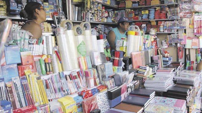 Inflación de marzo: advierten que superaría el 3% por la suba de combustibles y los útiles escolares