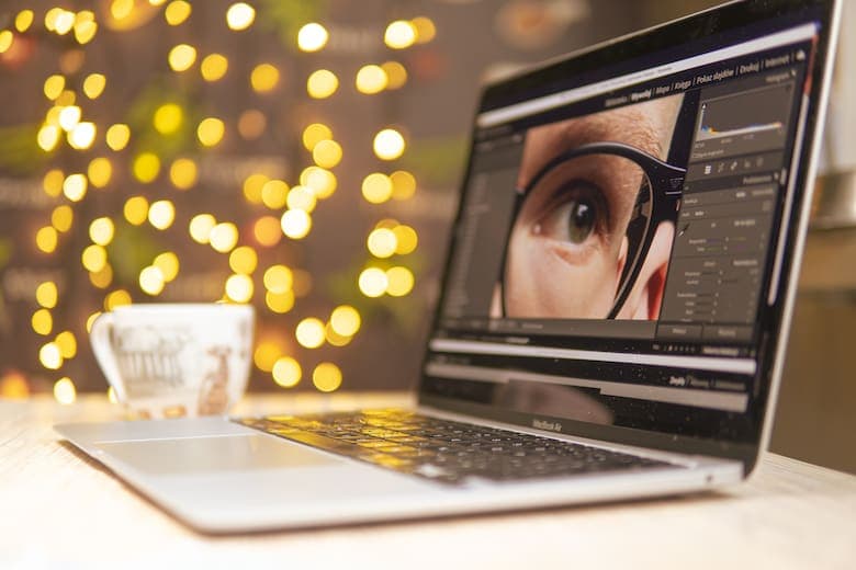 En un editor de fotos se puede elegir en qué formato se quiere descargar una imagen
Shutterstock