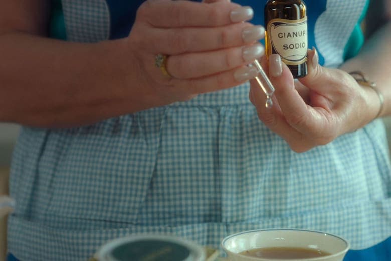 Por primera vez, un documental la reconstruye desde el expediente judicial y la voz del investigador, pero también la piensa como el exponente de una época que la sociedad creyó dejar atrás, pero cuyos rasgos hoy vuelven a imponerse
Prensa Netflix