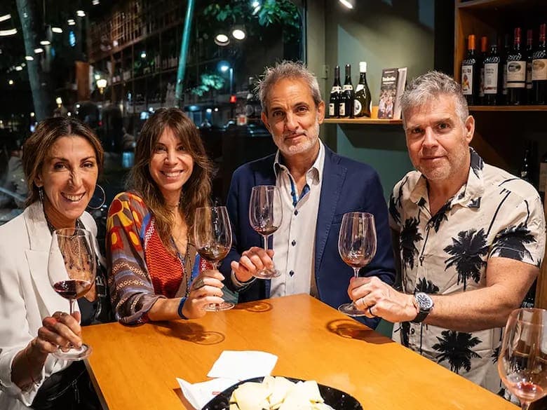 La Noche de las Vinotecas 2026 estará dedicada especialmente al Malbec, la variedad emblemática de la vitivinicultura argentina
Gentileza