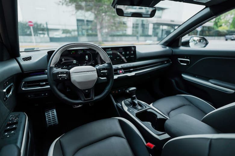 La caja es automática de seis velocidades con convertidor de par