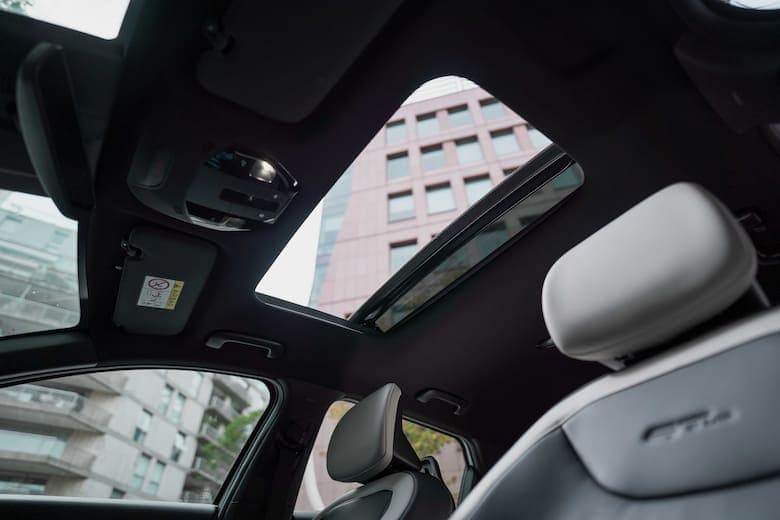 La versión tope de gama trae un techo solar con apertura eléctrica