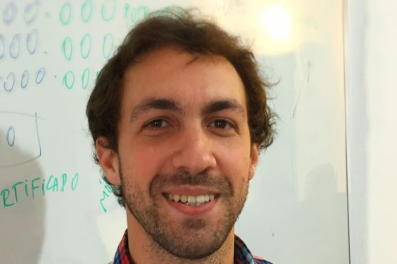 Alan Daitch “Las implicaciones económicas van a ser enormes. Las implicaciones geopolíticas van a ser enormes. Las implicaciones en materia de seguridad van a ser enormes. Va a transformar el funcionamiento del mundo. Por eso tenemos que hacerlo bien. Y no tenía la percepción de que en OpenAI existiera una convicción real y seria al respecto”
archivo