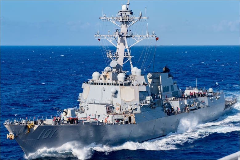 El destructor USS “Gridley” escolta al portaviones USS Nimitz en su gira por América Latina, donde tiene una parada en la Argentina
seaforces.org